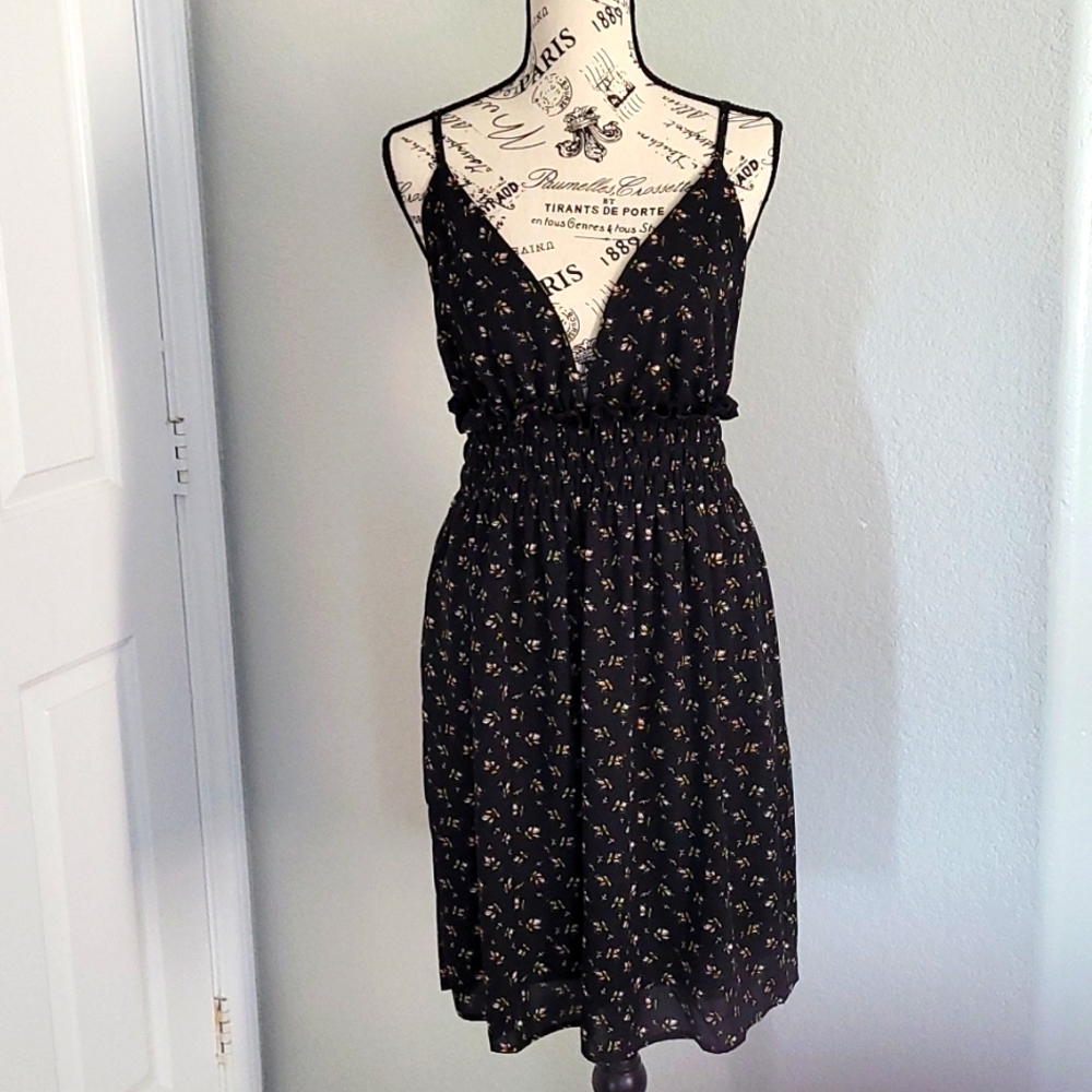 Seeing size large floral print sundress